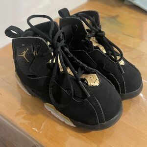 Air Jordan True Flight Black Gold sneakers Size 8